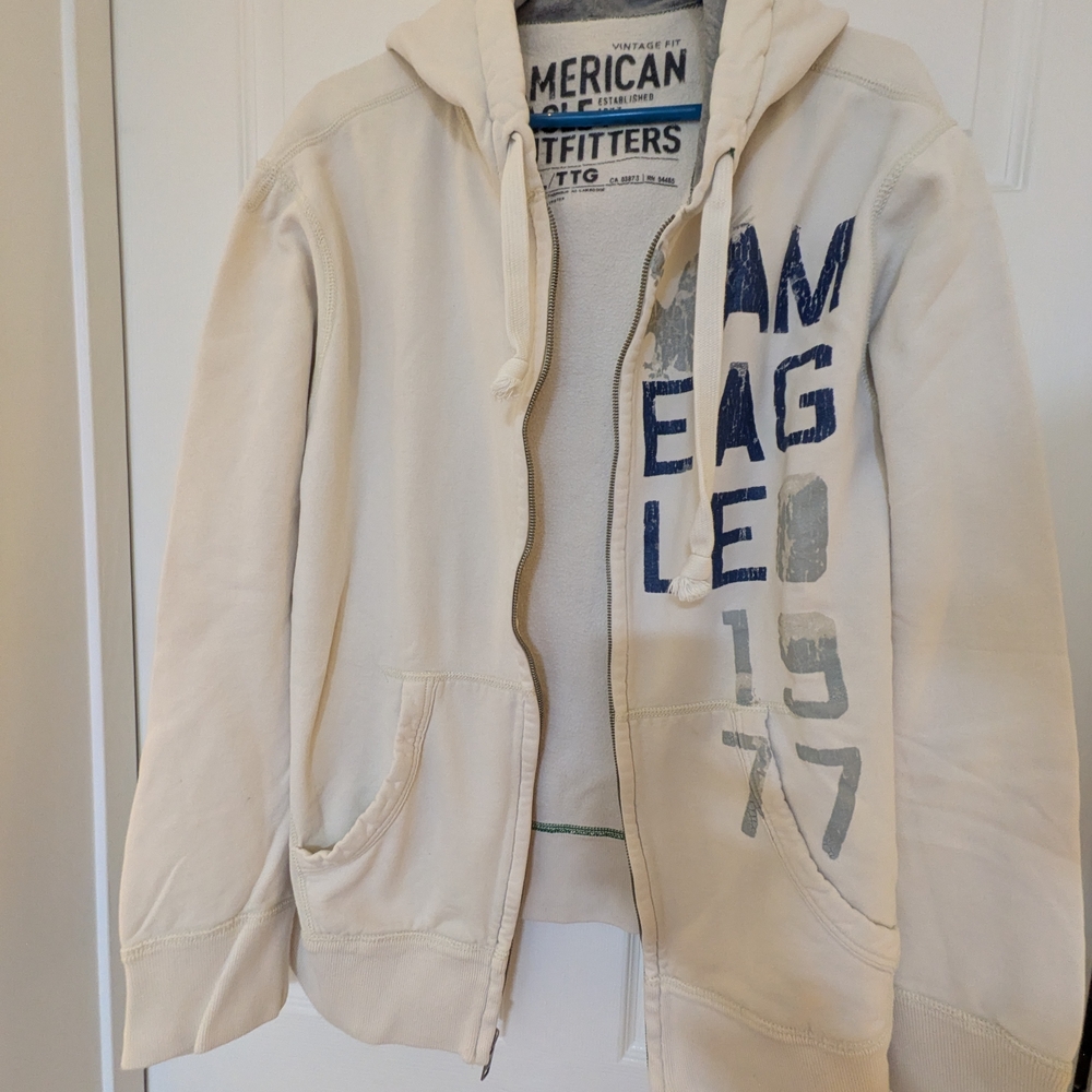 American Eagle Outfitters Vintage Fit Cream Sweatshirt
